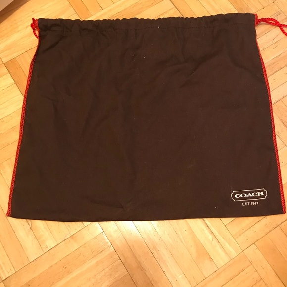 Coach - Picture 4 of 4